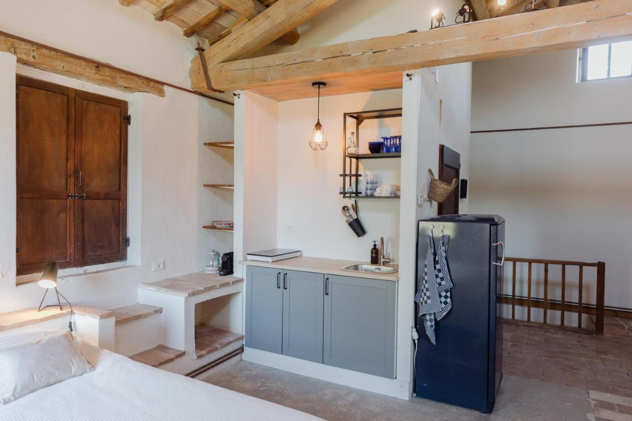 Agriturismo Qui Voglio Monte Roberto Екстер'єр фото