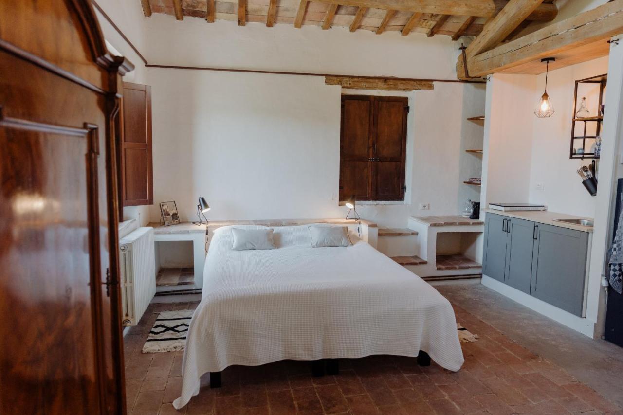 Agriturismo Qui Voglio Monte Roberto Екстер'єр фото