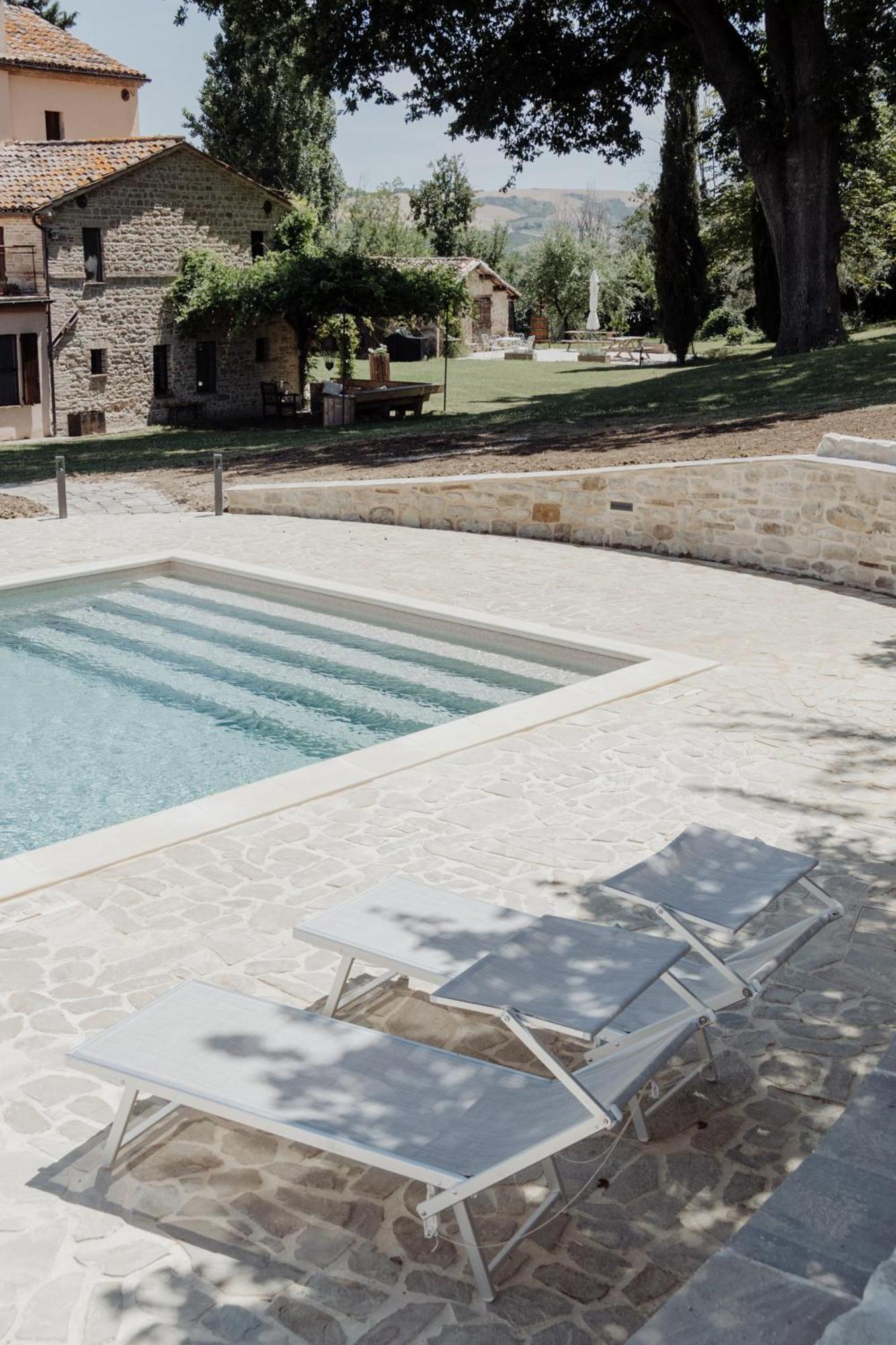 Agriturismo Qui Voglio Monte Roberto Екстер'єр фото